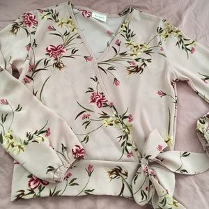 Blouse pink floral w tie